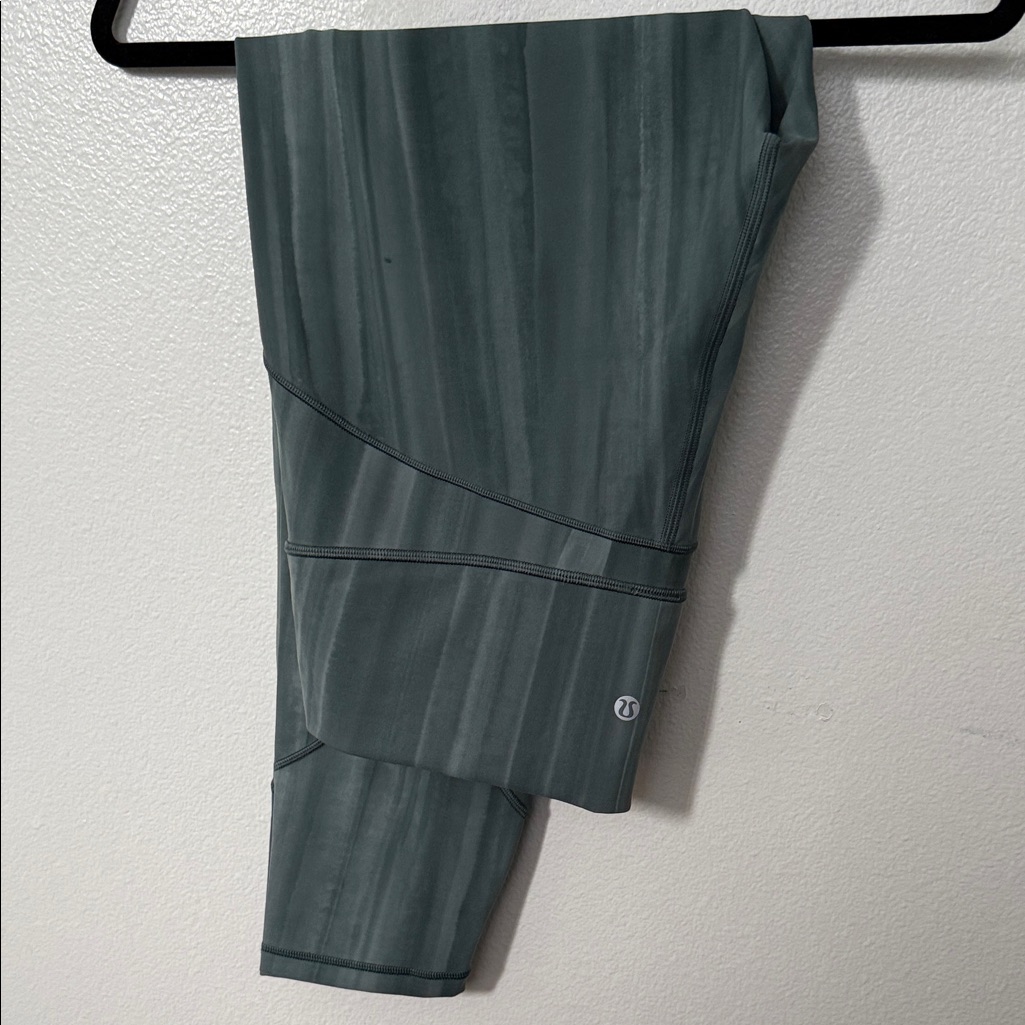 Lululemon Athletica In Movement Tight 25” In Linear Spray Dye White Deep Ocean